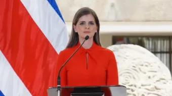 Laura Fernández num evento em 2024.