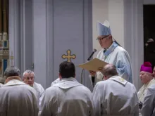 Bispo Stanislav Přibyl celebra missa em Litoměřice, República Tcheca, no mês passado. O papa Leão XIV o nomeou ontem (2) arcebispo de Praga.