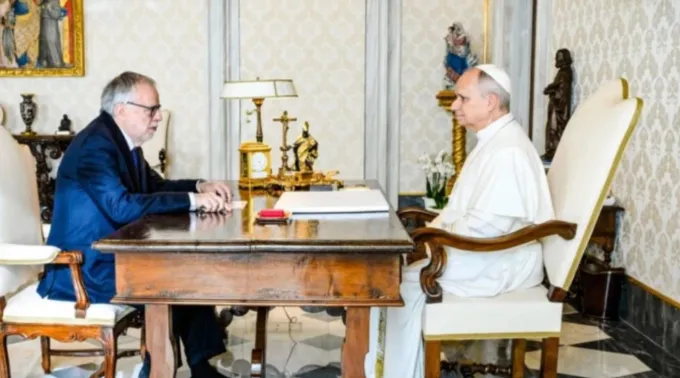 Papa Leão XIV recebe Andrea Riccardi no Vaticano em 5 de fevereiro de 2026 ?? 