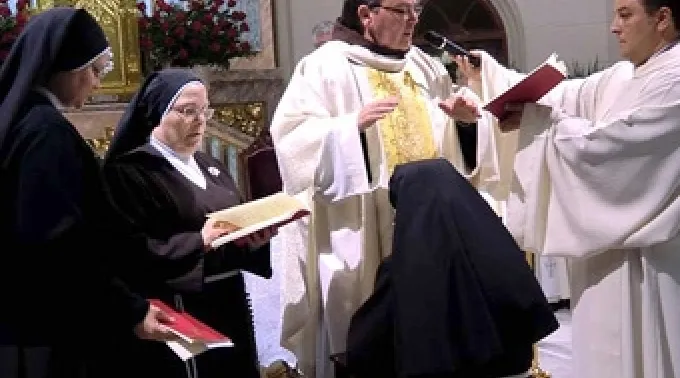 02_may_viudamonja_AVAN.jpg ?? 