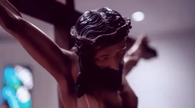 070622-Cristo-Crucificado---Credito-Lennon-Caranzo--Unsplash..webp ?? 