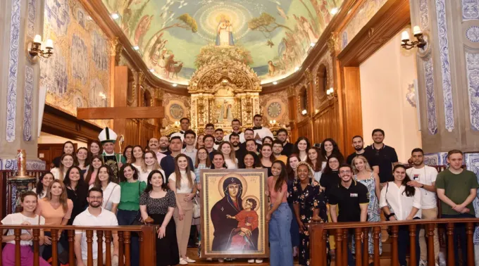 08-jmj-replica-cruz-icone-paroquia-nossa-senhora-brasil001_1.jpg ?? 