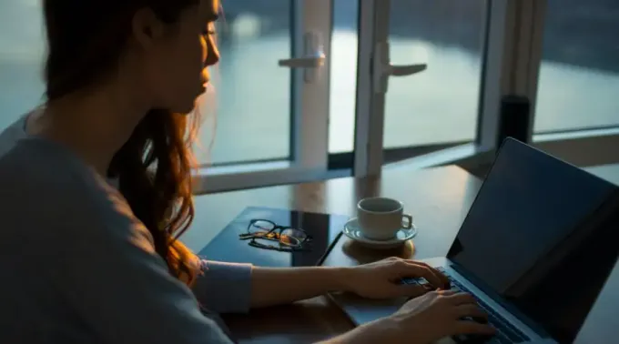 100421_thought-catalog-unsplash.webp ?? 