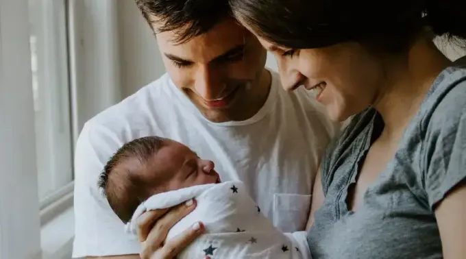 100822-familia-Credito--Unsplash--Kelly-Sikkema..webp ?? 