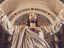 Estátua do Sagrado Coração de Jesus antes de ser vandalizada. Crédito: Instagram da Diocese de El Paso.