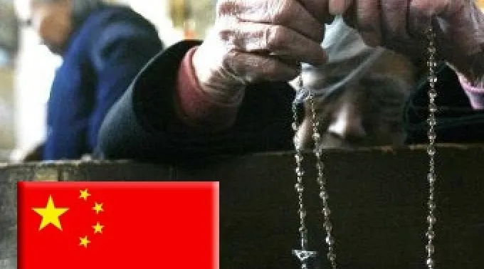 16_jul_catolicoschina160712.jpg ?? 