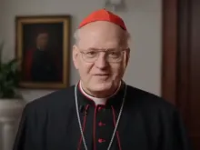 Cardeal Péter Erdö. Crédito: Captura do vídeo do canal do Youtube do 52nd International Eucharistic Congress