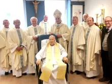 Pe. Graham Turner na sua ordenação sacerdotal (Crédito: Dom Michael Regam).