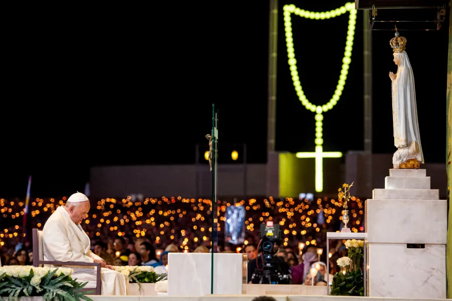 Santuário de Fátima se une ao papa Francisco no terço pela paz