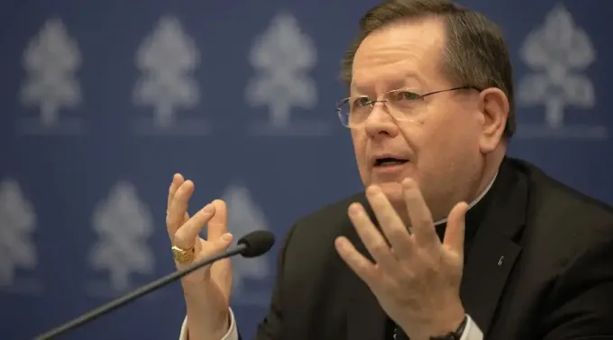 230214-Press-Conference-_Pastors-and-lay-faithful-called-to-walk-together_-Daniel-IbaYnYez-10.jpg ?? 