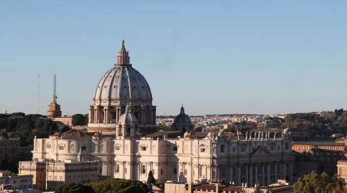 A_view_of_St_Peters_Basilica_in_Vatican_City_Jan_25_2015_Credit_Bohumil_Petrik_CNA_3_CNA_1_26_15.jpg ?? 
