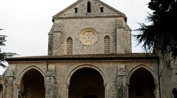 Abadia-Casamari-Wikipedia-27052020.jpg ?? 