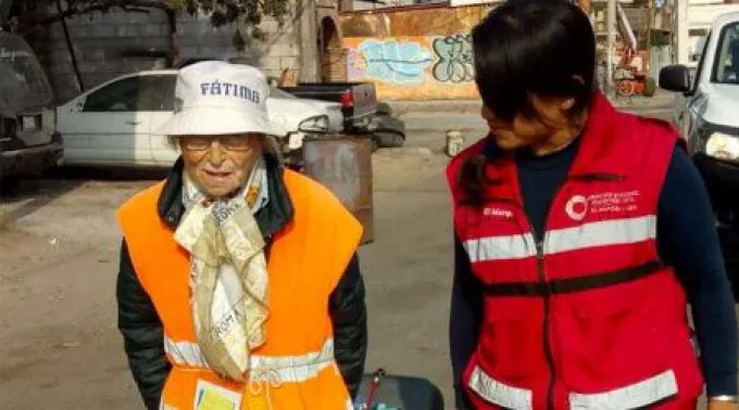 Abuelita_peregrina_Twitter_mpio_El_Marques_130518.jpg ?? 