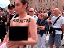 Ativista de Femen ingressou na Praça de São Pedro –