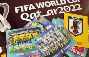 Álbum e figurinhas oficiais da Panini para a Copa do Mundo Qatar 2022