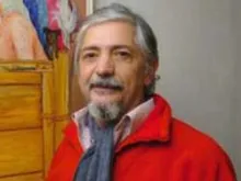  Nicolás Alessio, sacerdote suspenso em Córdoba (Argentina) por seu apoio público às uniões gay