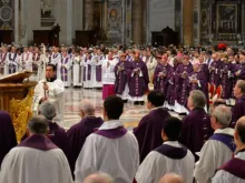A Missa celebrada na manhã de ontem na Basílica de São Pedro pelo início do Ano da Vida Consagrada