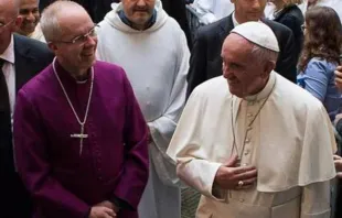 O Arcebispo de Canterbury e primaz da Igreja Anglicana, Justin Welby e o Papa Francisco 
