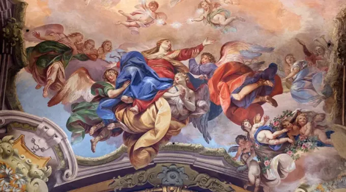 Assumption_of_the_Virgin_Mary_fresco_painting_in_San_Petronio_Basilica_in_Bologna_Italy_Credit_Zvonimir_Atletic_Shutterstock_CNA_1.jpg ?? 