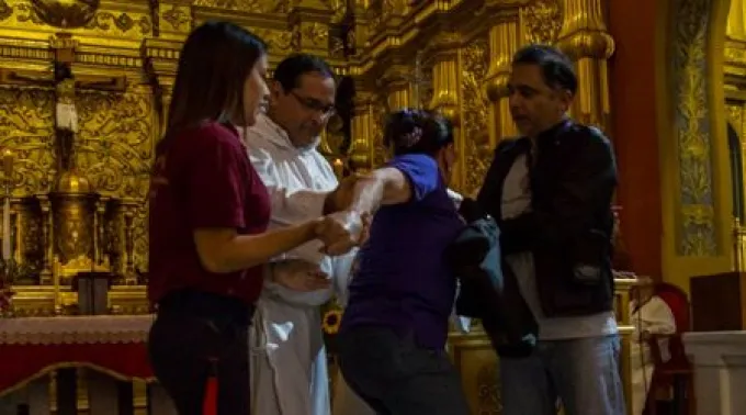 AtaqueChavistaSacerdote_Twitter_CarlosJulioRojas_040218.jpg ?? 