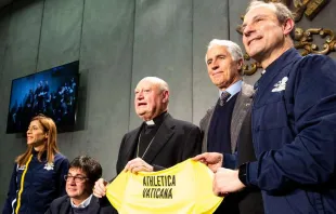 Apresentação de Athletica Vaticana.