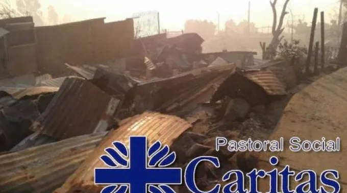 AyudaIncendioChile14042014.jpg ?? 