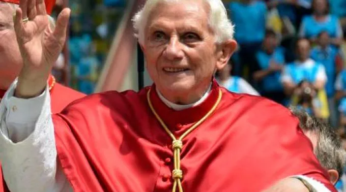 BXVI_CNA_1.jpg ?? 