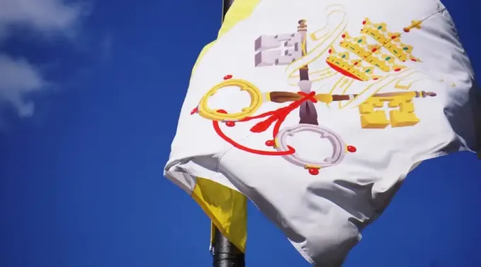 Bandera-Vaticano-David-Ramos-ACI-010722.webp ?? 