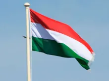 Bandeira da Hungria Crédito: Kat Dodd- (CC BY 2.0)