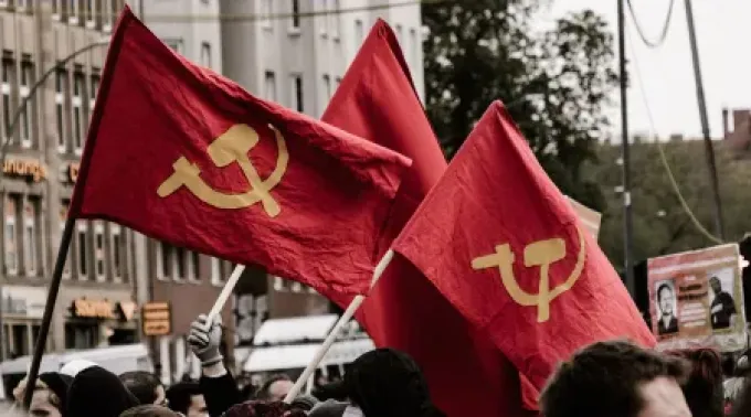 BanderasComunistas-MoisesGonzalez-Unsplash-18052021.jpg ?? 