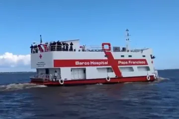 BarcoHospitalPapaFrancisco_CapturaTela.jpg