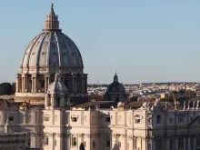 Vista da Basílica de São Pedro no Vaticano.