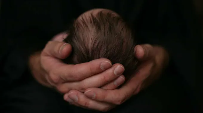 BebeManos_FlickrJlhopgoodCC-BY-ND-2.0_070319.jpg ?? 