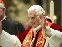 Papa emérito Bento XVI (2012