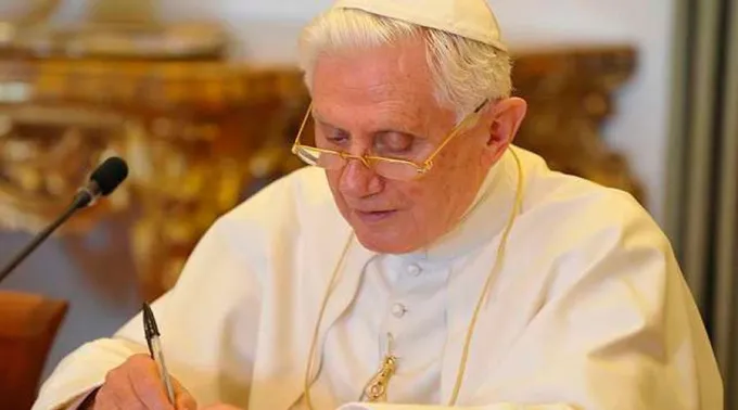 BenedictoXVI_VaticanMedia_170318.jpg ?? 