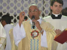 Dom Antônio Carlos Cruz Santos.