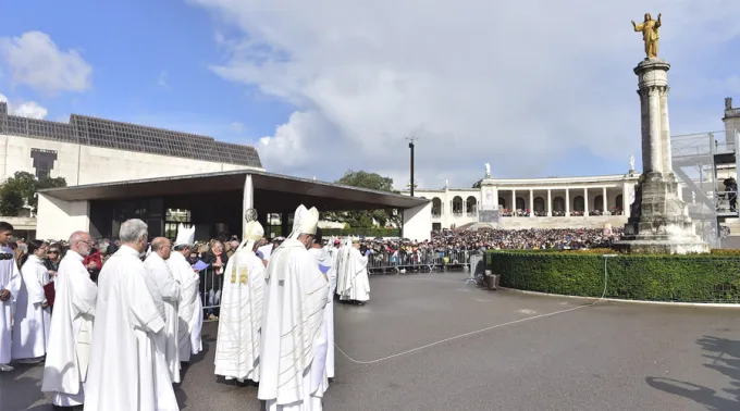 BisposConsagramIgrejaSagradoCoracaodeJesus_FotoJoaoFernandes-AgenciaEcclesia.jpg ?? 