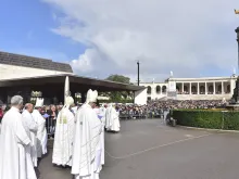 Bispos consagram Igreja em Portugal ao Sagrado Coração de Jesus.