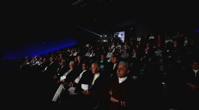 Bispos_assistem_pre_estreia_de_Paulo.jpg ?? 