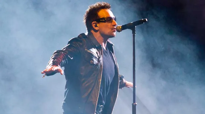 BonoDuranteUnConciertoDeU2_FlickrTonyFelgueirasCC_BY_NC_ND_20_190517.jpg ?? 