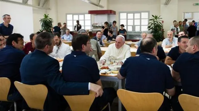 BtYt9MHIgAIUnBq.jpg ?? 