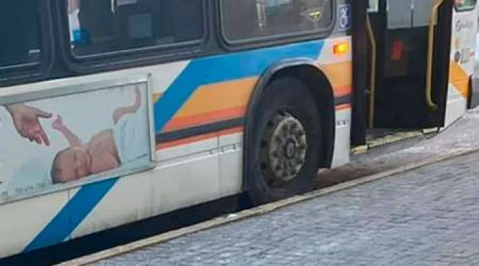 Bus_280121.jpg ?? 