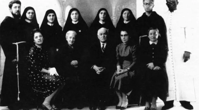 CEUtguCWIAASiqs.jpg ?? 