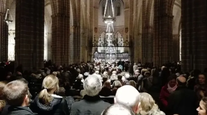 CUrsbGTW4AImi-U.jpg ?? 