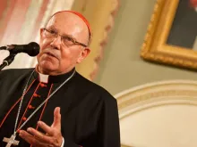 Cardeal William Levada. Crédito: Flickr Mazur-Catholicnews.Org.Uk (CC-BY-NC-SA-2.0)