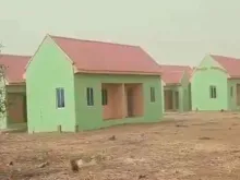 Casas construídas pela Diocese de Yola (Nigéria). Créditos: 26 News