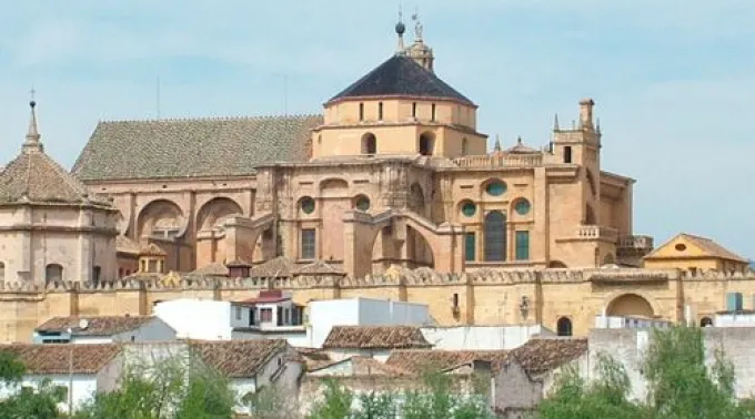 CatedralCordova_AutorIanPitchford_CC-BY-SA-3_0.jpg ?? 