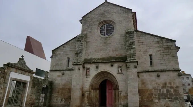 CatedralVilaReal_Wikimedia.jpg ?? 