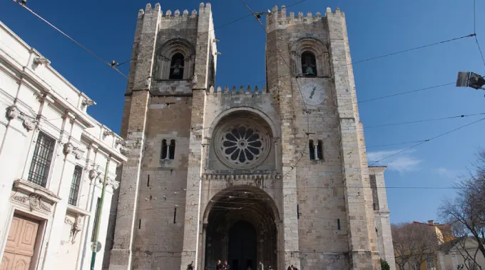 Catedral_Lisboa_Wikimedia.jpg ?? 