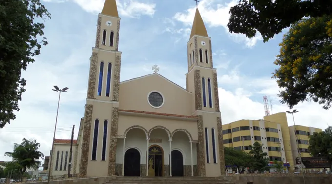 CatedraldeFormosa_Wikimedia.jpg ?? 